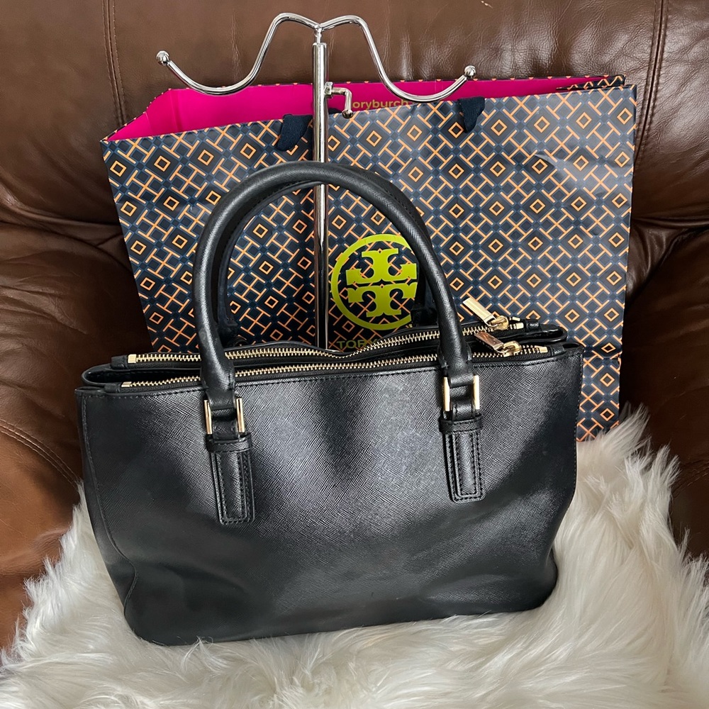 Tory Burch Shoulder Handbag - Picture 2 of 16